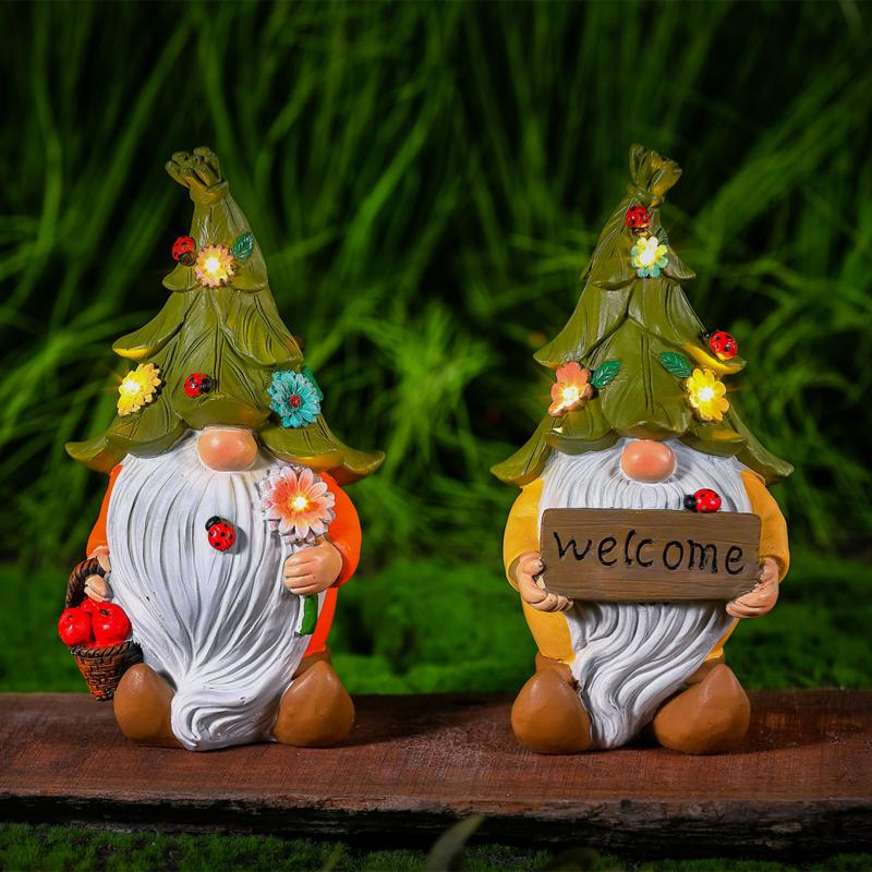 LED-es szolár manó - 2 féle - melegfehér LED - műgyanta - 10 x 8,5 x 18,5 cm