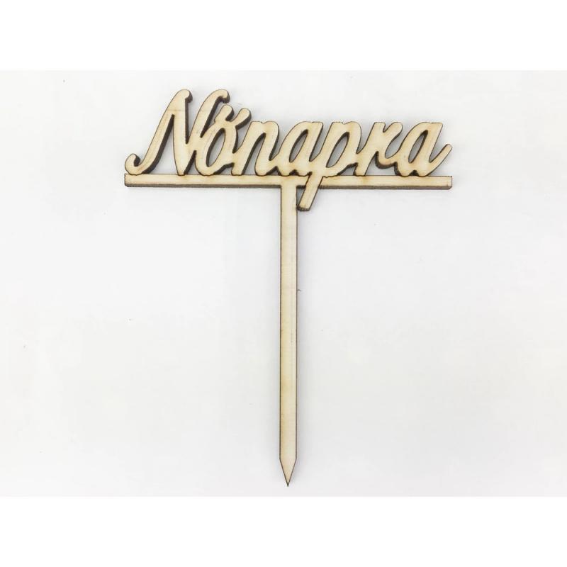 Natúr fa - Beszúrós Nőnapra felirat 9,5cm