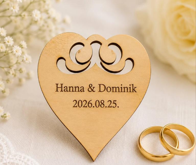 Natúr fa - Gravírozott köszönőajándék - tradicionális Szív romantikus (12db-tól) minimál