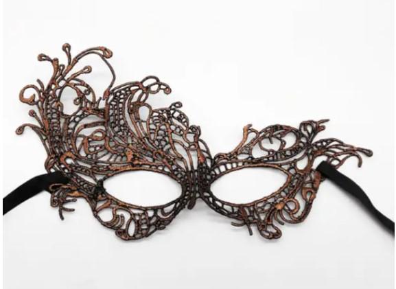 Szemálarc, keményített csipke, óarany