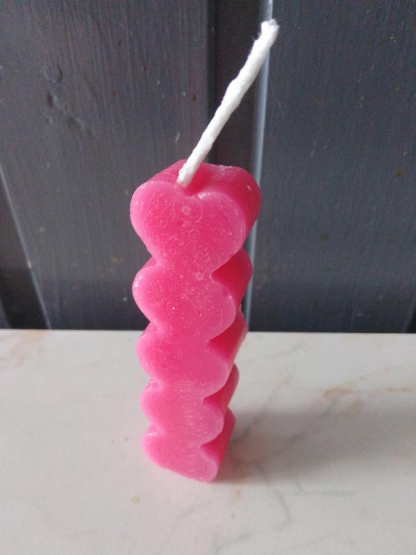 Szív piramis gyertya