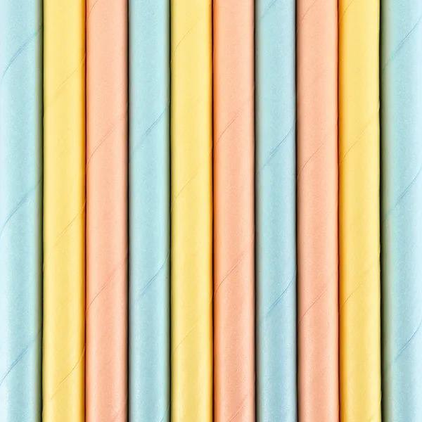 Szívószál papírból, nyári színek