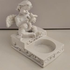 Angyalos mécsestartó poly 9cm magas fehér