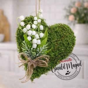 DIY Csináld magad!  Erdei szív falidísz mohával és gyöngyvirág díszítéssel