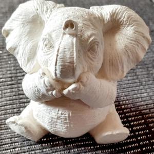 Elefánt 10x10cm gipszből