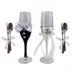 Esküvői pohár szett fekete/fehér + evőeszköz