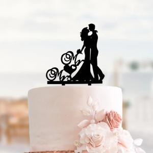 Esküvői tortadísz – Csókolózó pár- fekete