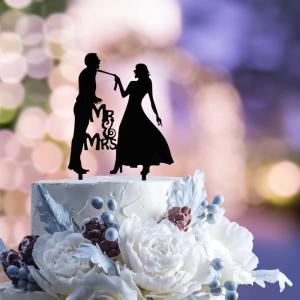 Esküvői tortadísz fekete ki a főnök