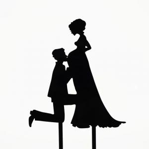 Esküvői tortadísz fekete várandós mennyasszony