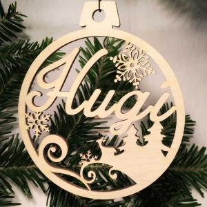 Karácsonyi Díszgömb - Hugi – Karácsonyfa dísz – Karácsonyi ajándék