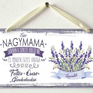 Kicsi Dekor Tábla - Egy nagymama szívében - Ajándék nagymamának