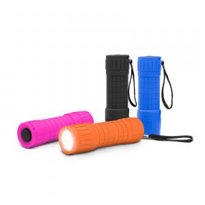 LED-es elemlámpa ajándék elemmel