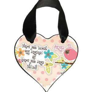 Szív akasztóval 9 cm x 9,5 cm - Nincs jobb barát – Ajándék Anyukáknak – Anyák napi ajándék