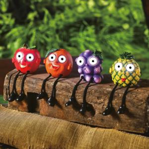 Szolár gyümölcsök lábbal 4 féle - 2 fehér LED - 8 x 17 cm