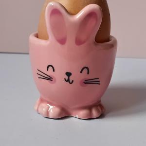 Tojástartó nyuszi 7cm