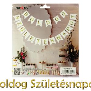 Zászlófüzér Boldog Születésnapot fehér/arany 19db 16x20cm