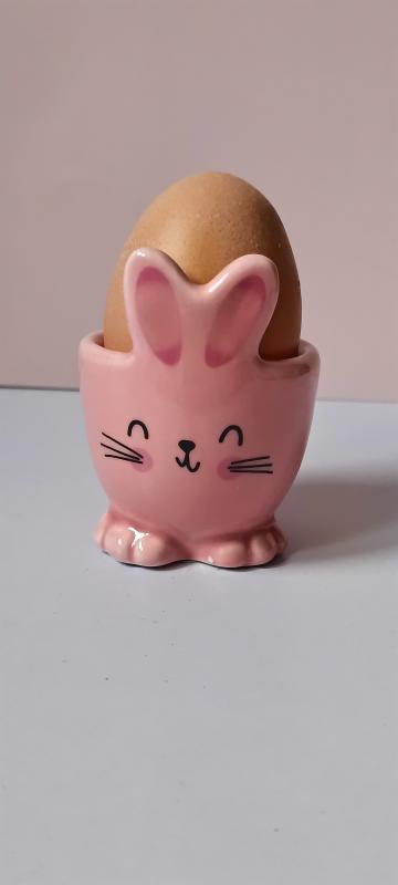Tojástartó nyuszi 7cm