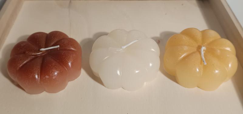 Tök gyertya 7x2 cm kézműves