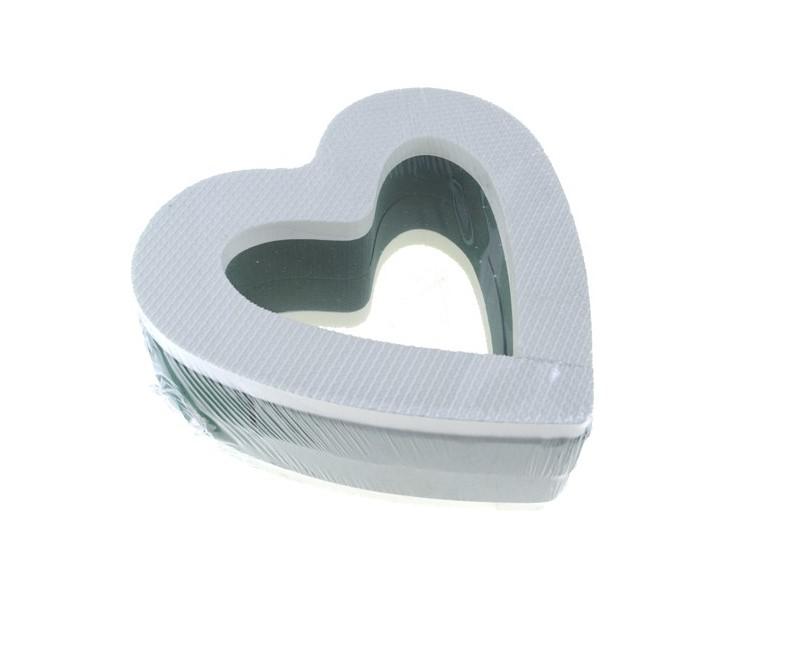 Tűzőhab szív forma nyitott 30cm