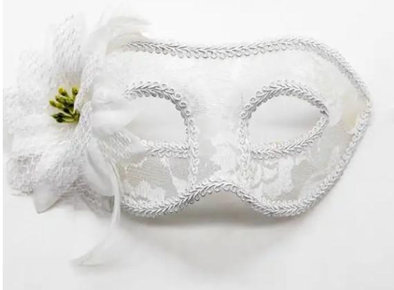 Virágos csipke szemálarc - fehér