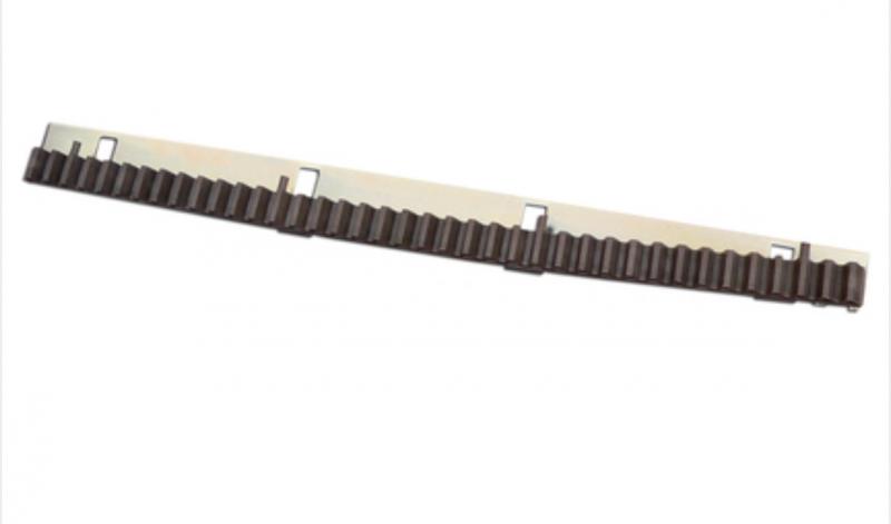 TIGERMAT Fogasléc, L alaku fém tartóra szerelhető műanyag, 2 db 0,5m-es szállal, (1m/cs) 3 felfogatással, S alakú - csendes működés.