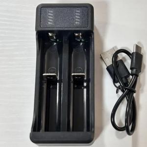 Akkumulátor töltő ( Led ) x 2