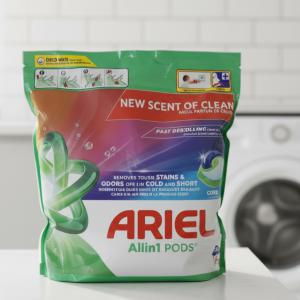 Ariel mosókapszula All-in-1 Pods Color+ Stains & Odors (65 db)