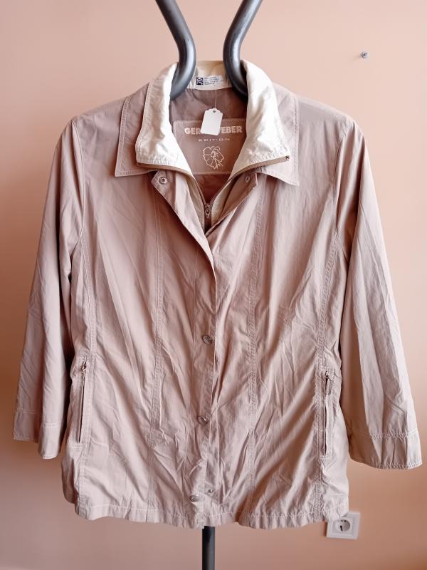 Női átmeneti kabát (46)