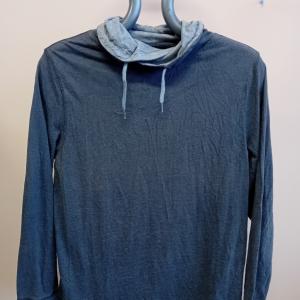 Férfi vékony pulóver (XL)