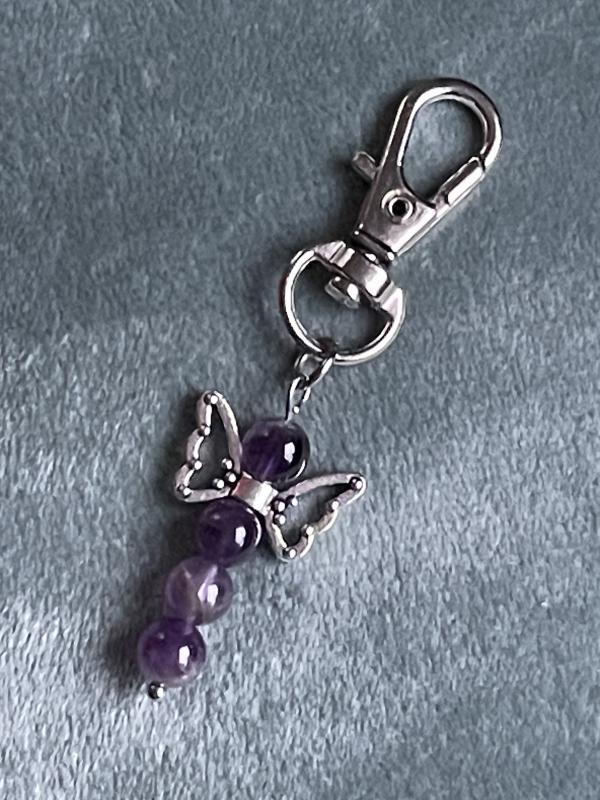 Ametiszt Ásvány Őrangyal – Ezüst színű ásvány kulcstartó charm dísz