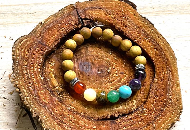 Belső Egyensúly – Szantálfa csakra karkötő