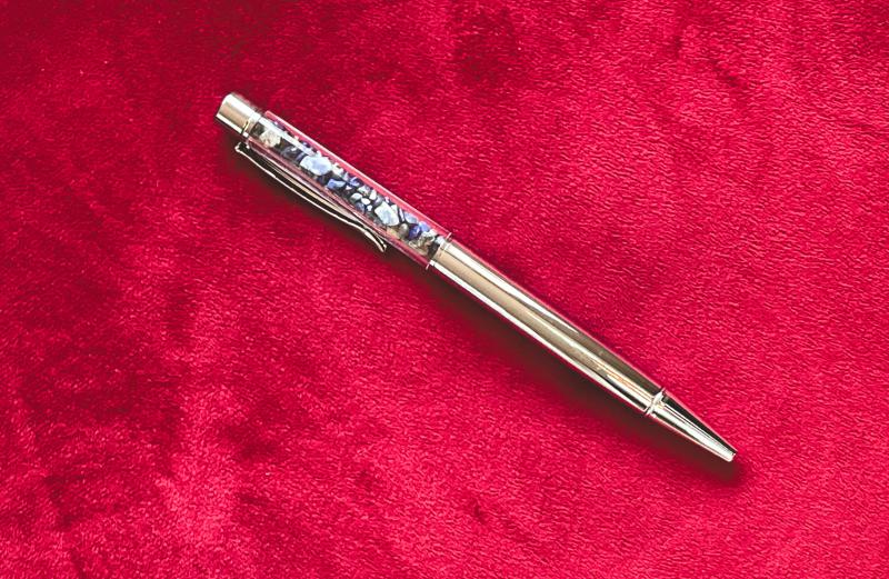 „Bölcsek Írása” Lápisz Lazuli Ásvánnyal Töltött Golyóstoll