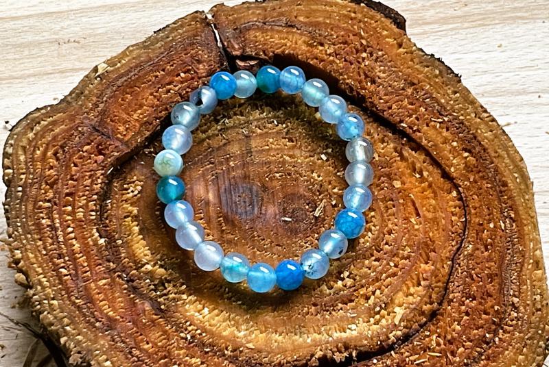 Égi Béke – Világoskék achát gyerek karkötő