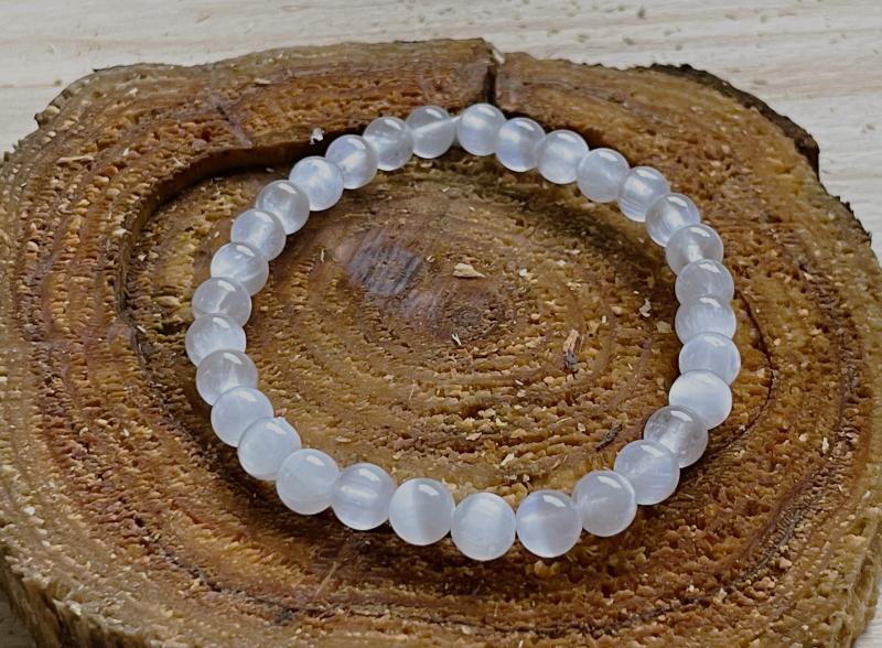 Égi Fény – Szelenit golyó karkötő (6-6,5 mm)