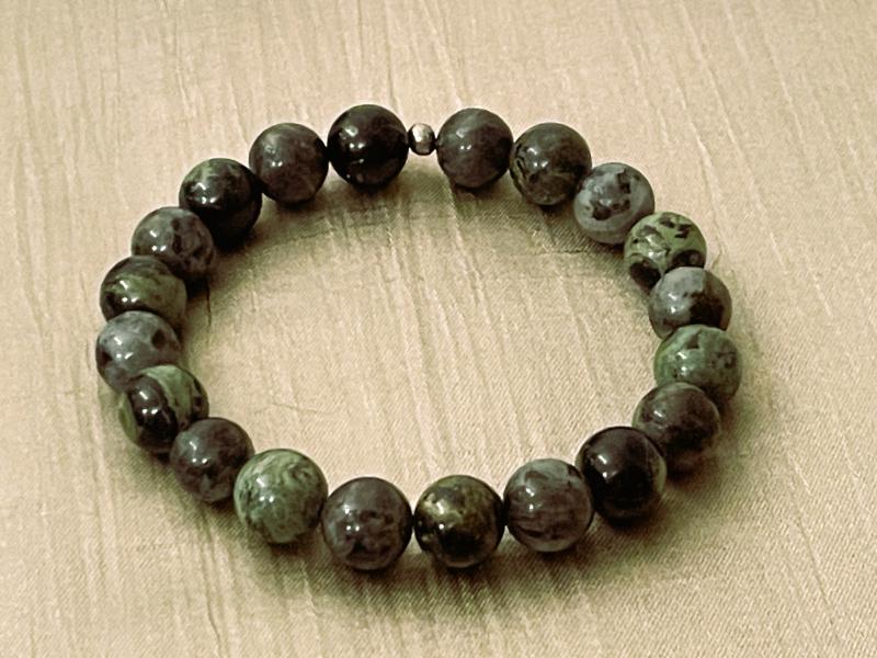 Északi Őrszem – Norvég Labradorit és Kambaba Jáspis Férfi Karkötő