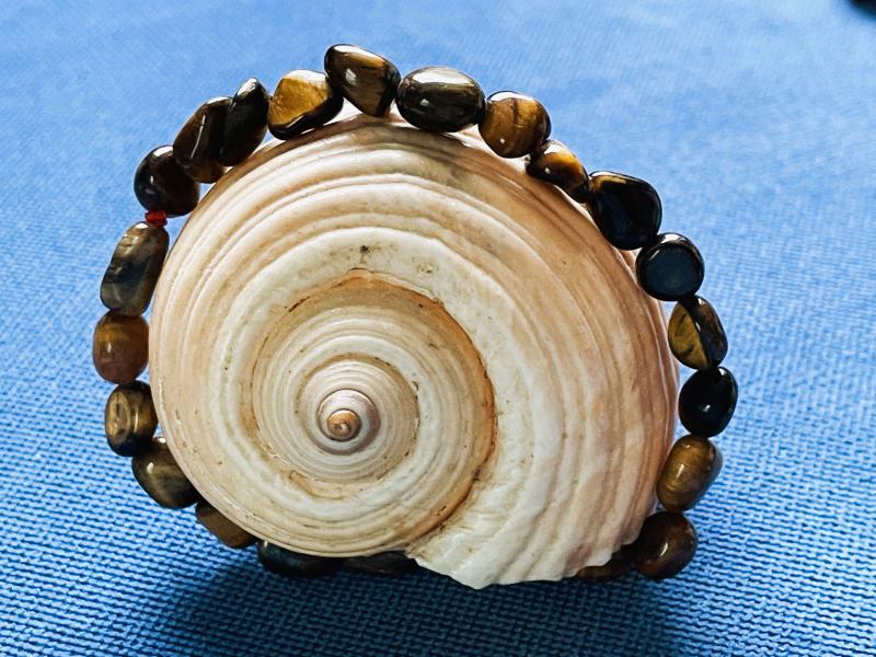 Földelt Bátorság – Tigrisszem karkötő