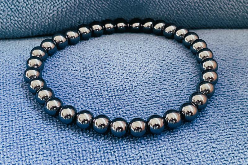 Hematit „Belső Egyensúly” Női Ásvány Karkötő