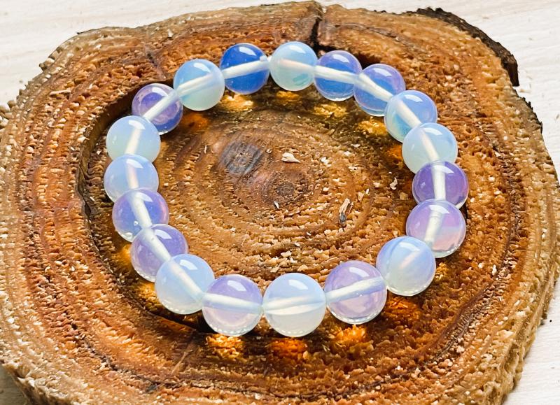 Holdfényes Álmodozás – Opalit ásvány karkötő (10 mm)
