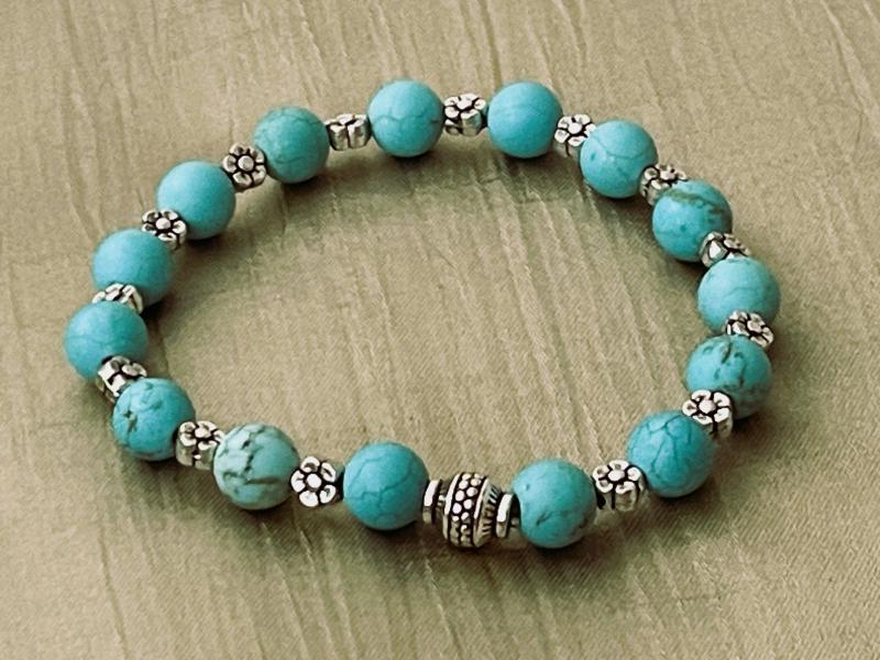 Lagúna Virága – Türkenit Női Karkötő Virág Köntösben