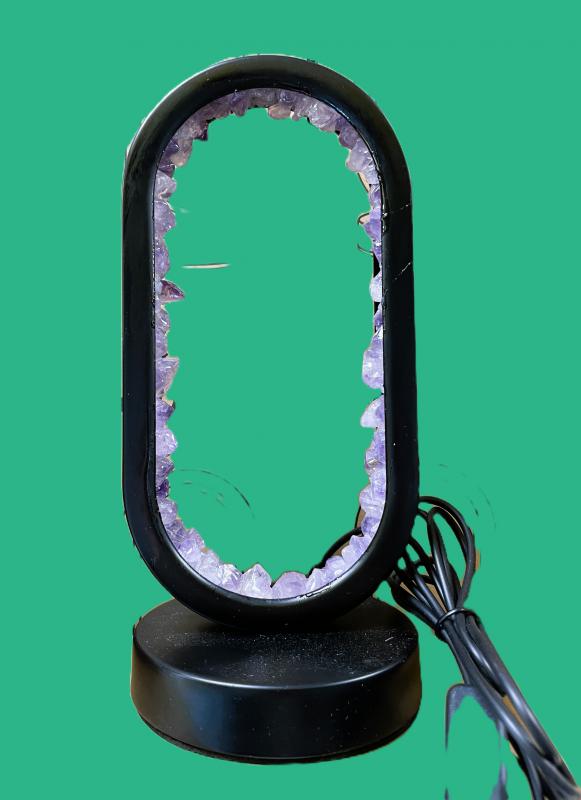 „Léleknyugtató Fény” – Ovális Ametiszt Ásványlámpa (22 cm)