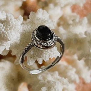 Belső Iránytű – Állítható Iolit ovális gyűrű