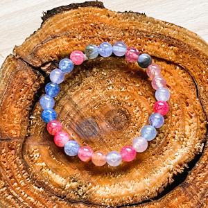 Égi Kaland – Kék-pink achát gyerek karkötő