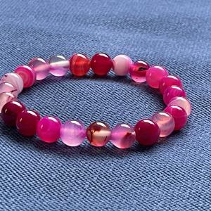 Lélekfény – Sávos pink achát karkötő