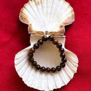 „Ősi Rengeteg” Egzotikus Sötétbarna Fa Férfi Karkötő