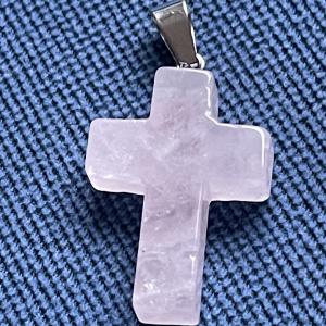 Rózsakvarc Ásvány Kereszt Medál