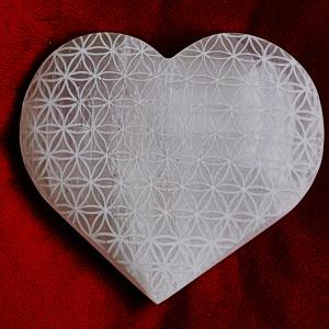 „Szent Geometria” – Életvirágos Szelenit Térharmonizáló Szív (12 cm)