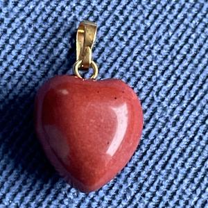 Vörös Jáspis Ásvány Szív Medál