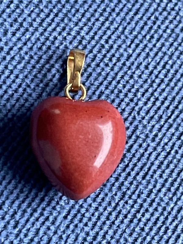 Vörös Jáspis Ásvány Szív Medál