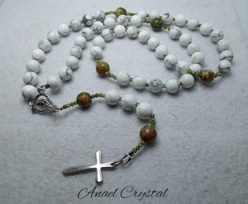 Rózsafűzér Howlit-Cirkon-Unakit