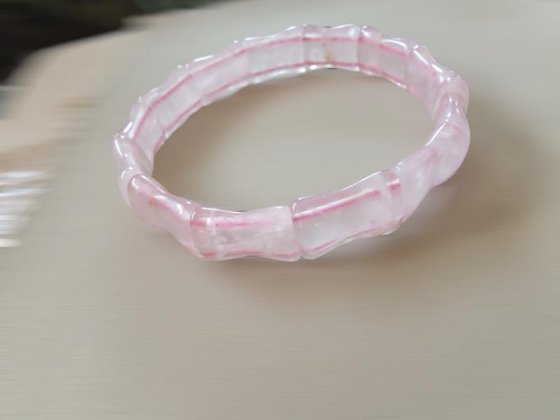 Rózsakvarc csontocska karkötő 20 cm